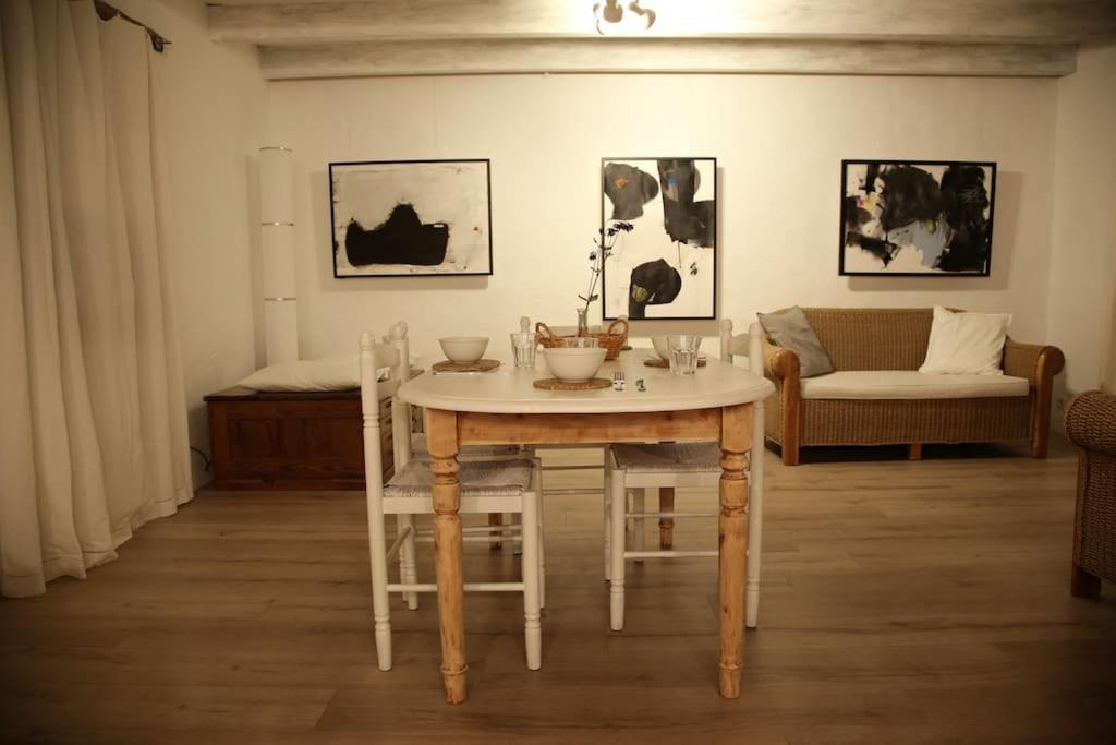 Relax With Art And Nature Mellionnec Luaran gambar