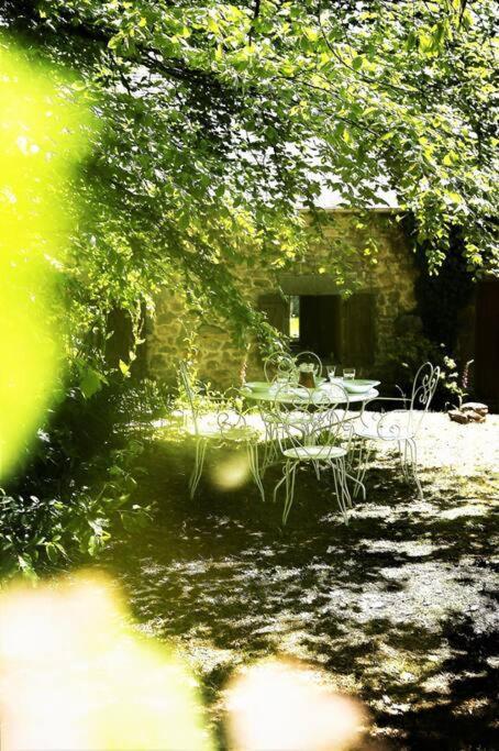Relax With Art And Nature Mellionnec Luaran gambar